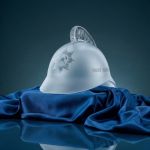 křišťálová přilba v dárkové krabici