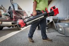 Milwaukee M18